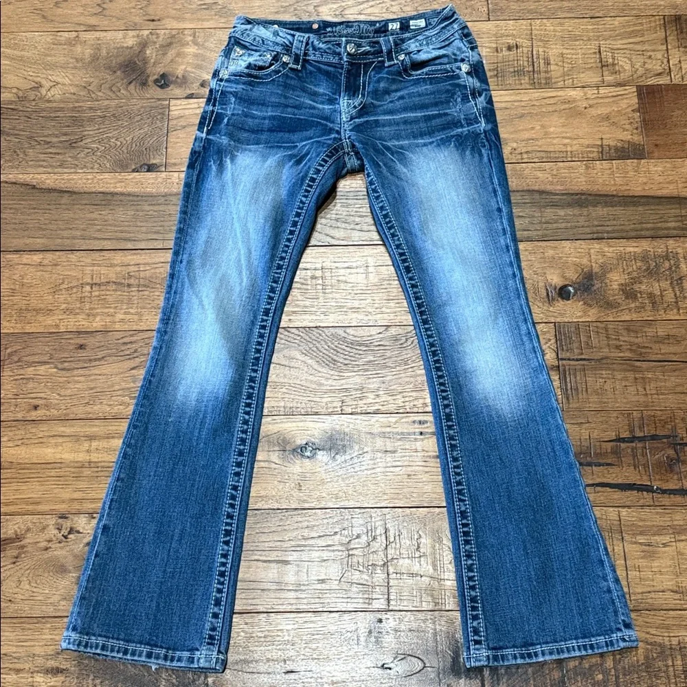 Mid Rise Boot Cut Jeans Flap Back Pockets Embroidered Studded Miss Me Women's 27